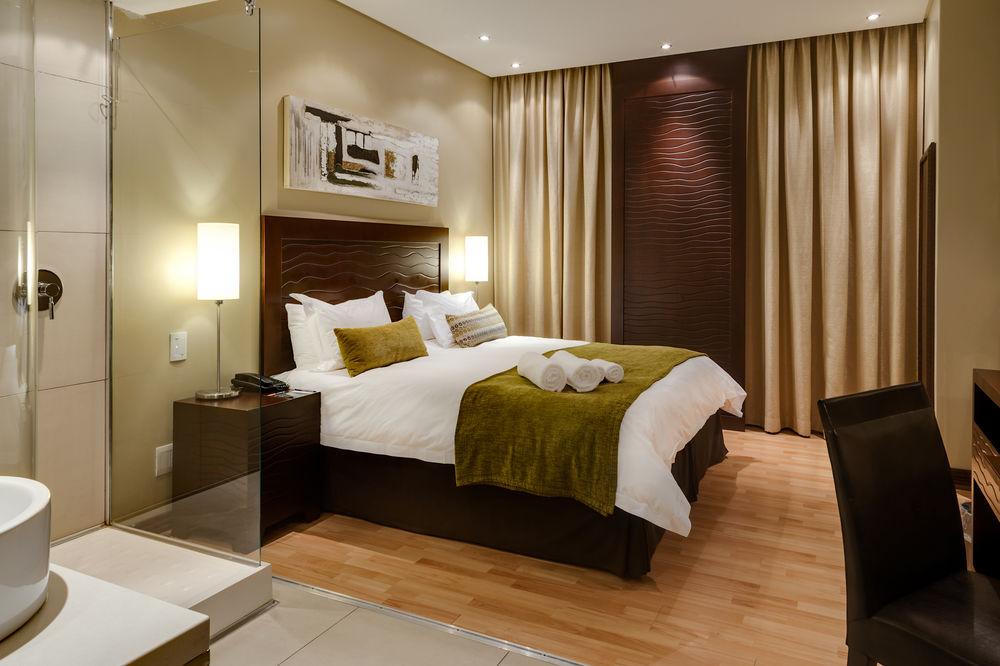 Protea Hotel By Marriott Transit O.R. Tambo Airport كمبتون بارك المظهر الخارجي الصورة