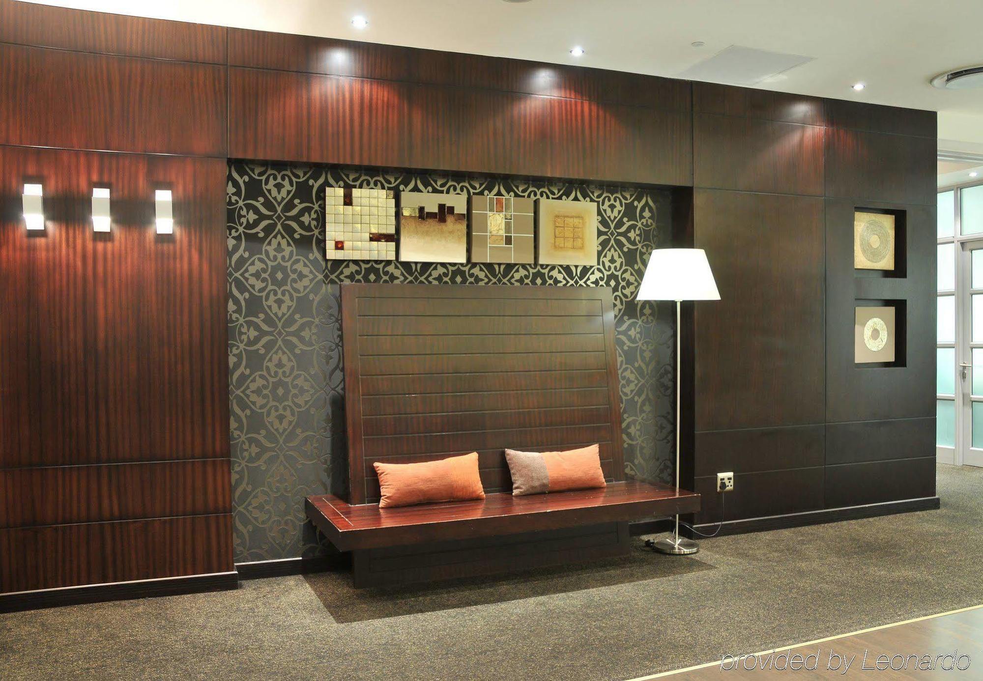 Protea Hotel By Marriott Transit O.R. Tambo Airport كمبتون بارك المظهر الخارجي الصورة