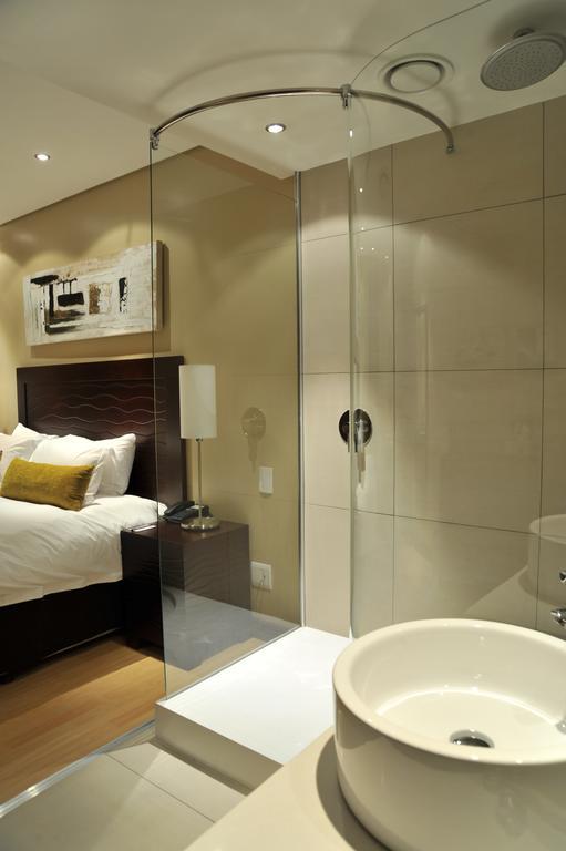 Protea Hotel By Marriott Transit O.R. Tambo Airport كمبتون بارك المظهر الخارجي الصورة