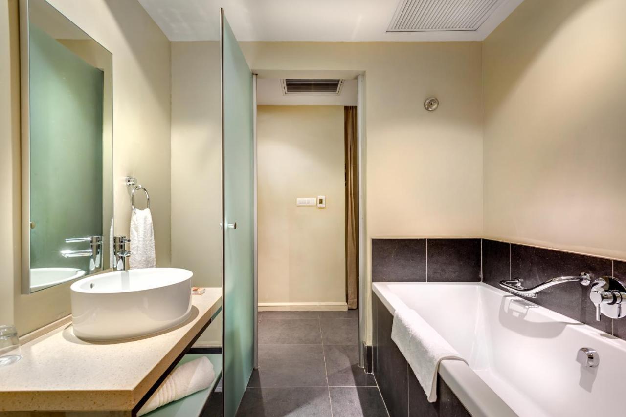 Protea Hotel By Marriott Transit O.R. Tambo Airport كمبتون بارك المظهر الخارجي الصورة